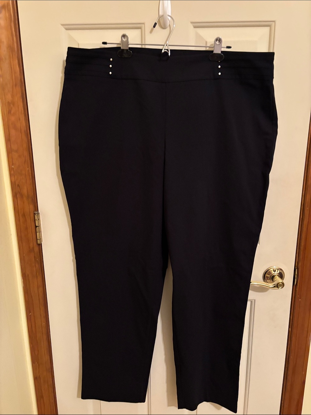 JM Collection Black Cropped Stretch Pull-On Pants with Stud Detail